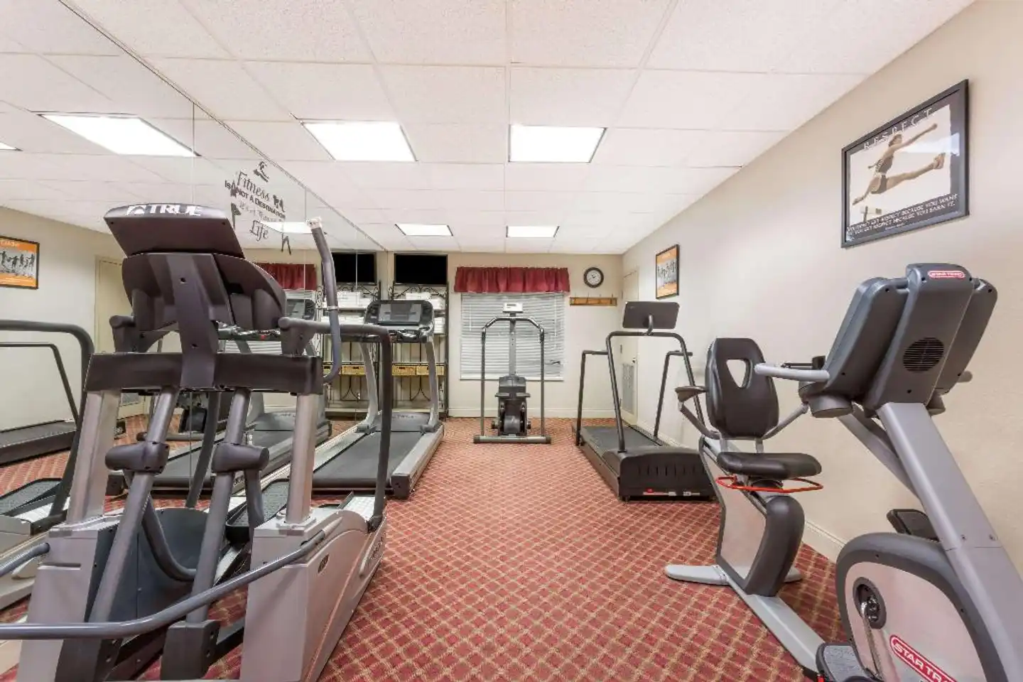 Hawthorn Suites by Wyndham Orlando Lake Buena Vista Sport und Entertainment