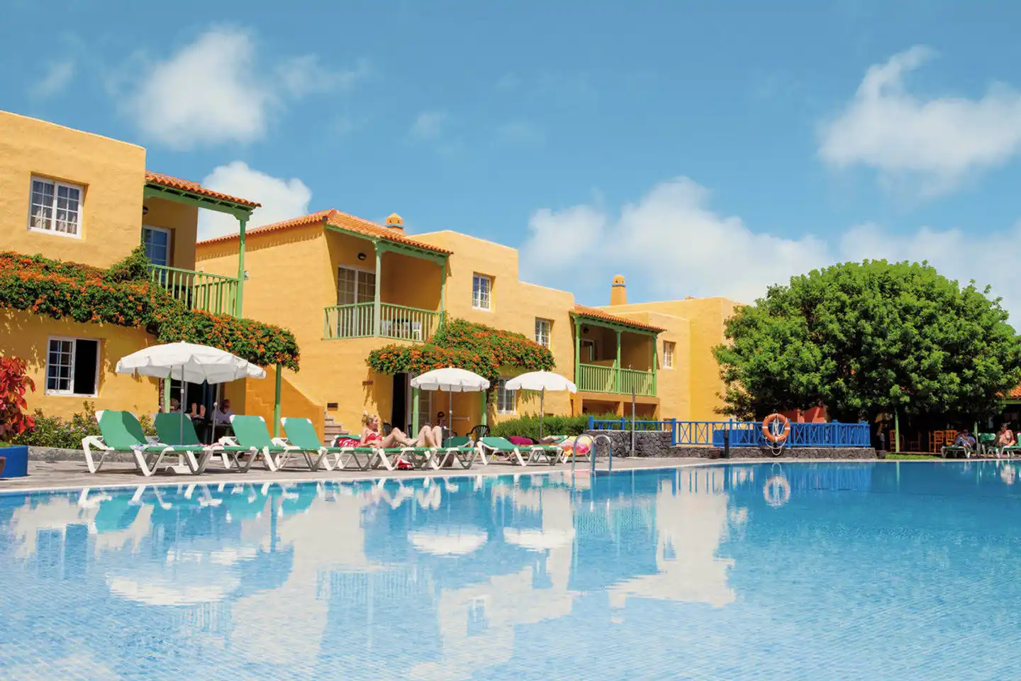 La Caleta Pool