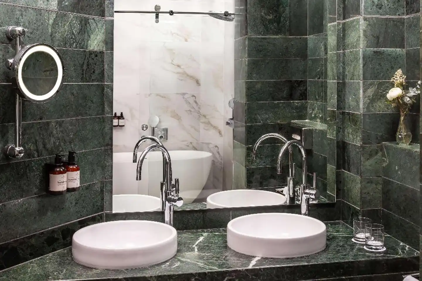 NH Collection Madrid Paseo del Prado Badezimmer