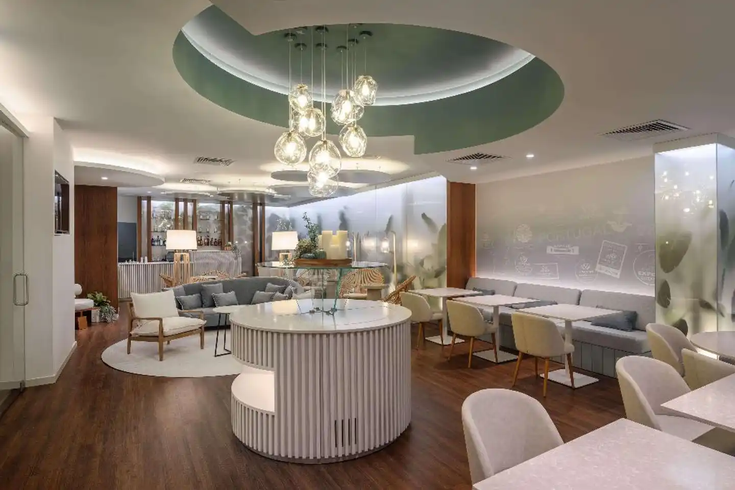 Meliá Lisboa Oriente Lobby
