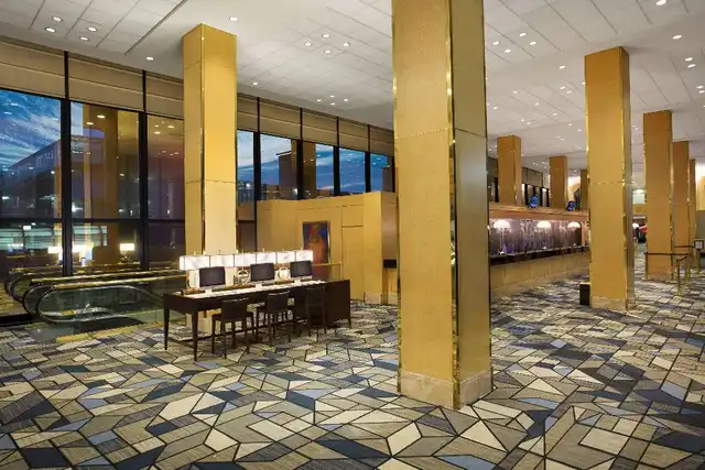 Hilton Chicago O'Hare Airport Lobby