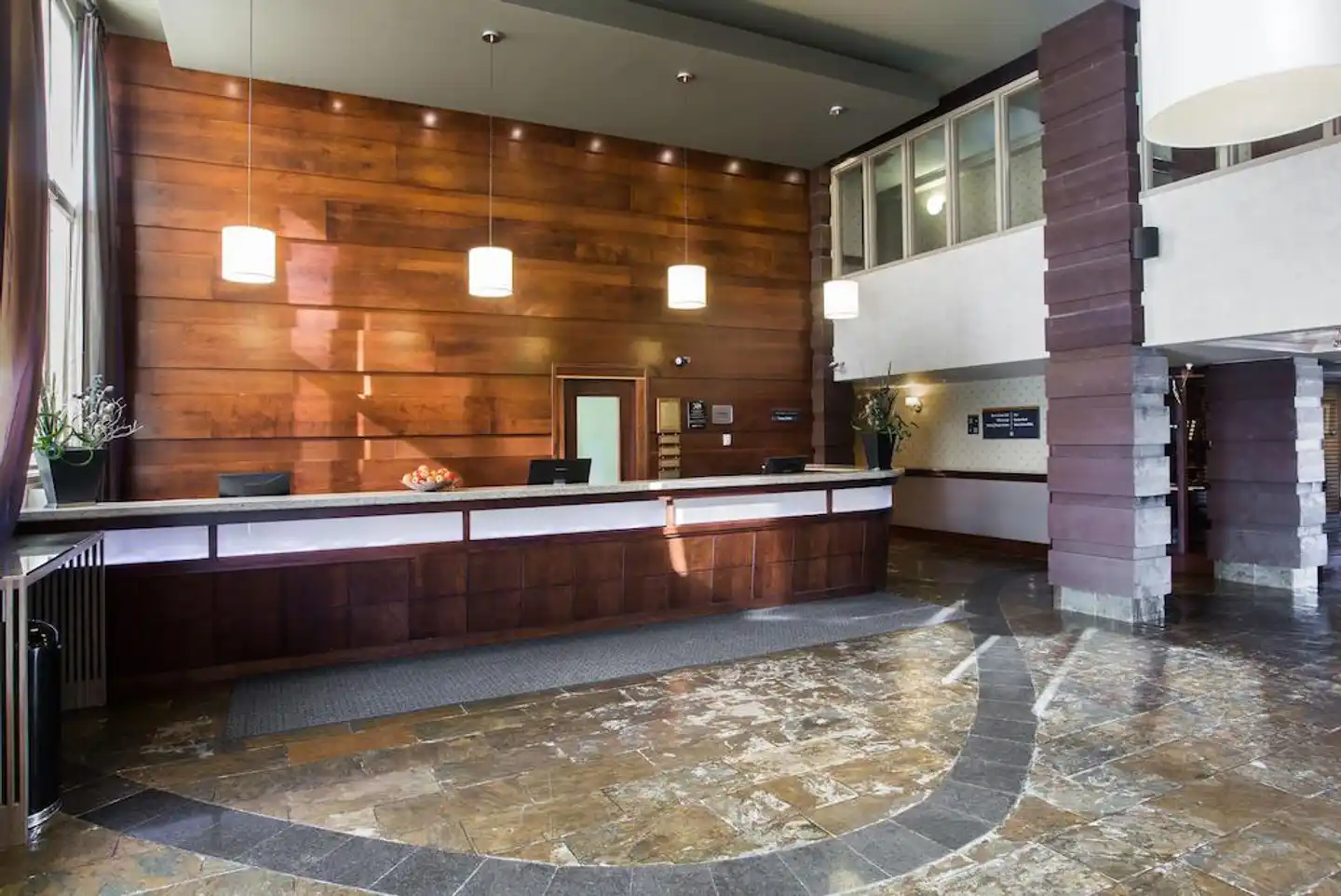 Sandman Hotel Calgary Airport Lobby