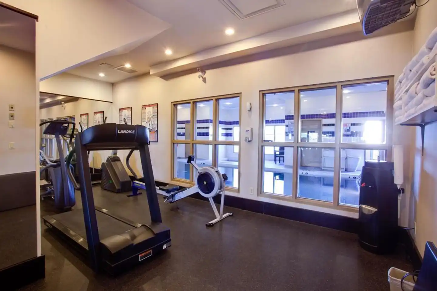 Sandman Hotel Calgary Airport Sport und Entertainment