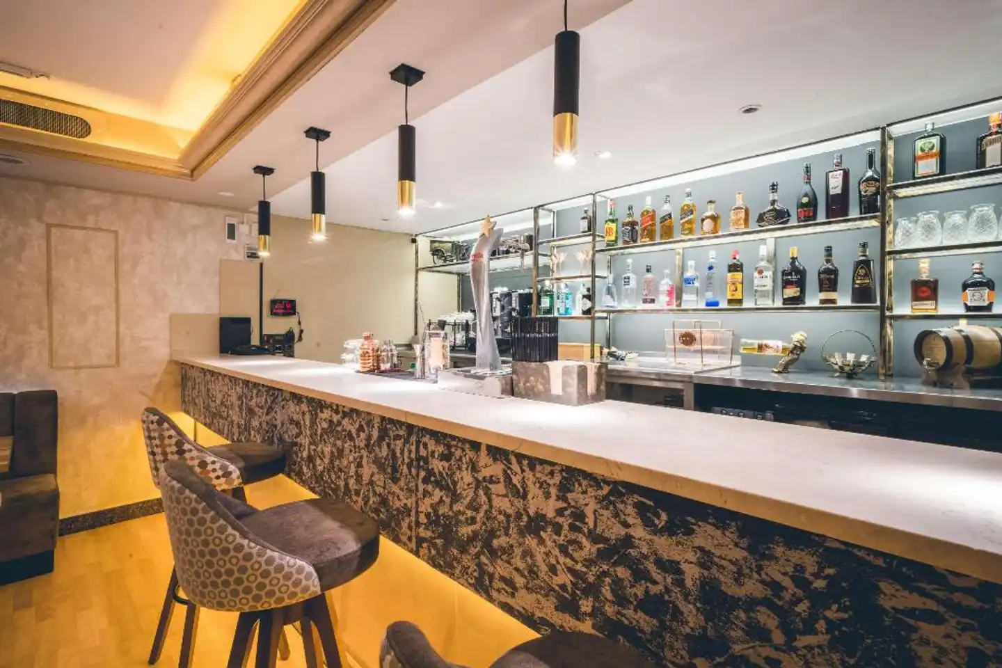 Sunotel Junior Bar