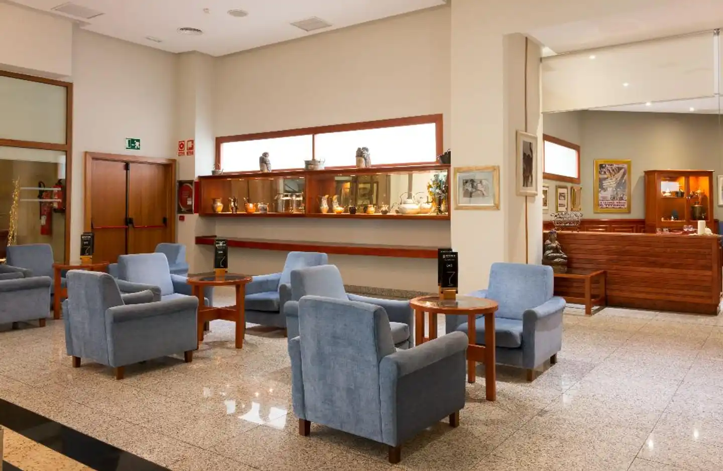 Hotel ILUNION Les Corts Spa Lobby