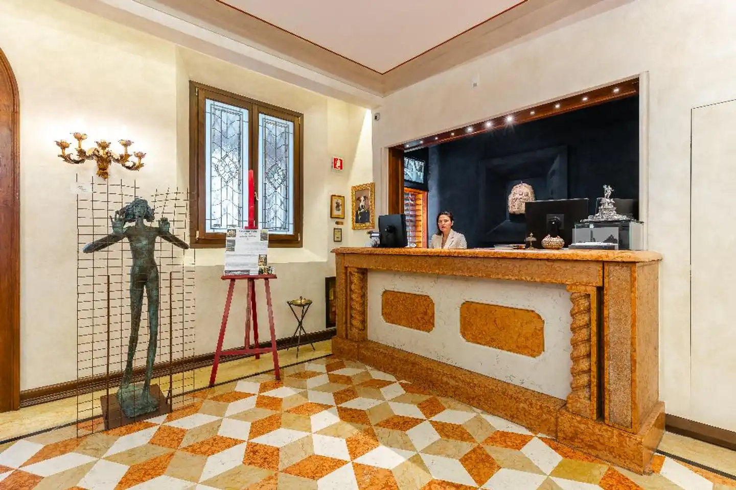 Art Hotel Commercianti Lobby