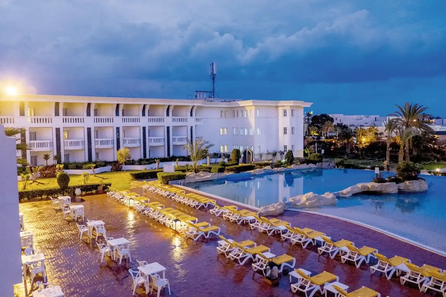 Medina Belisaire & Thalasso Aussenansicht