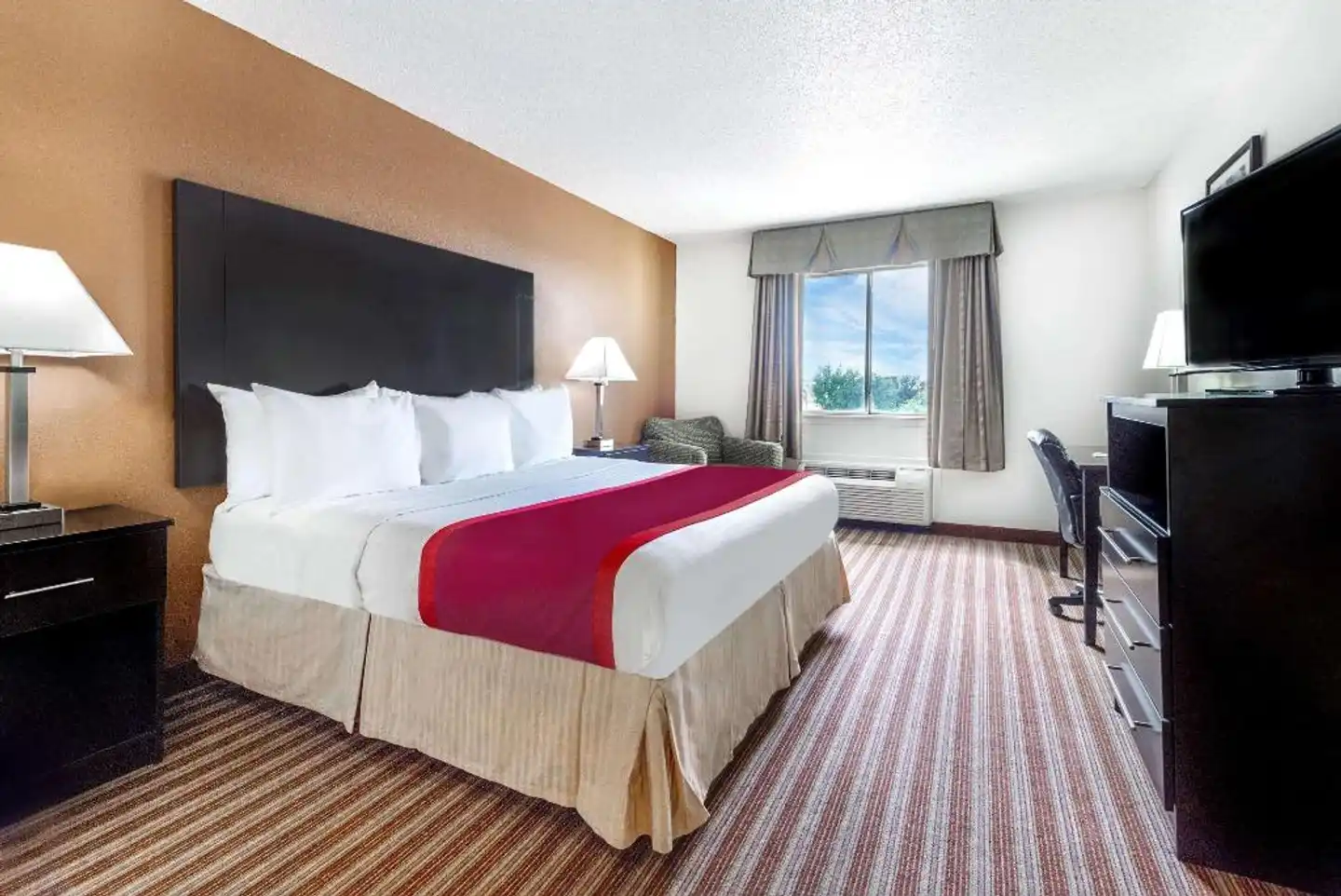 Days Inn & Suites by Wyndham Dallas Wohnbeispiel