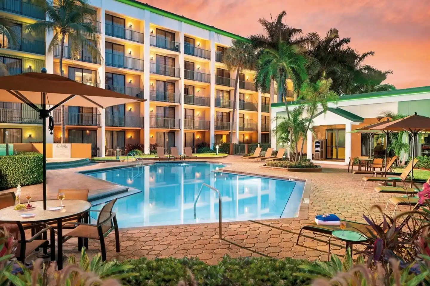 Courtyard Fort Lauderdale East Pool