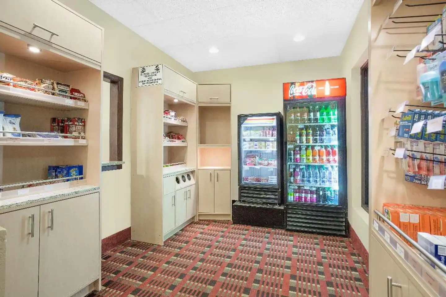 Ramada by Wyndham Denver International Airport Lobby
