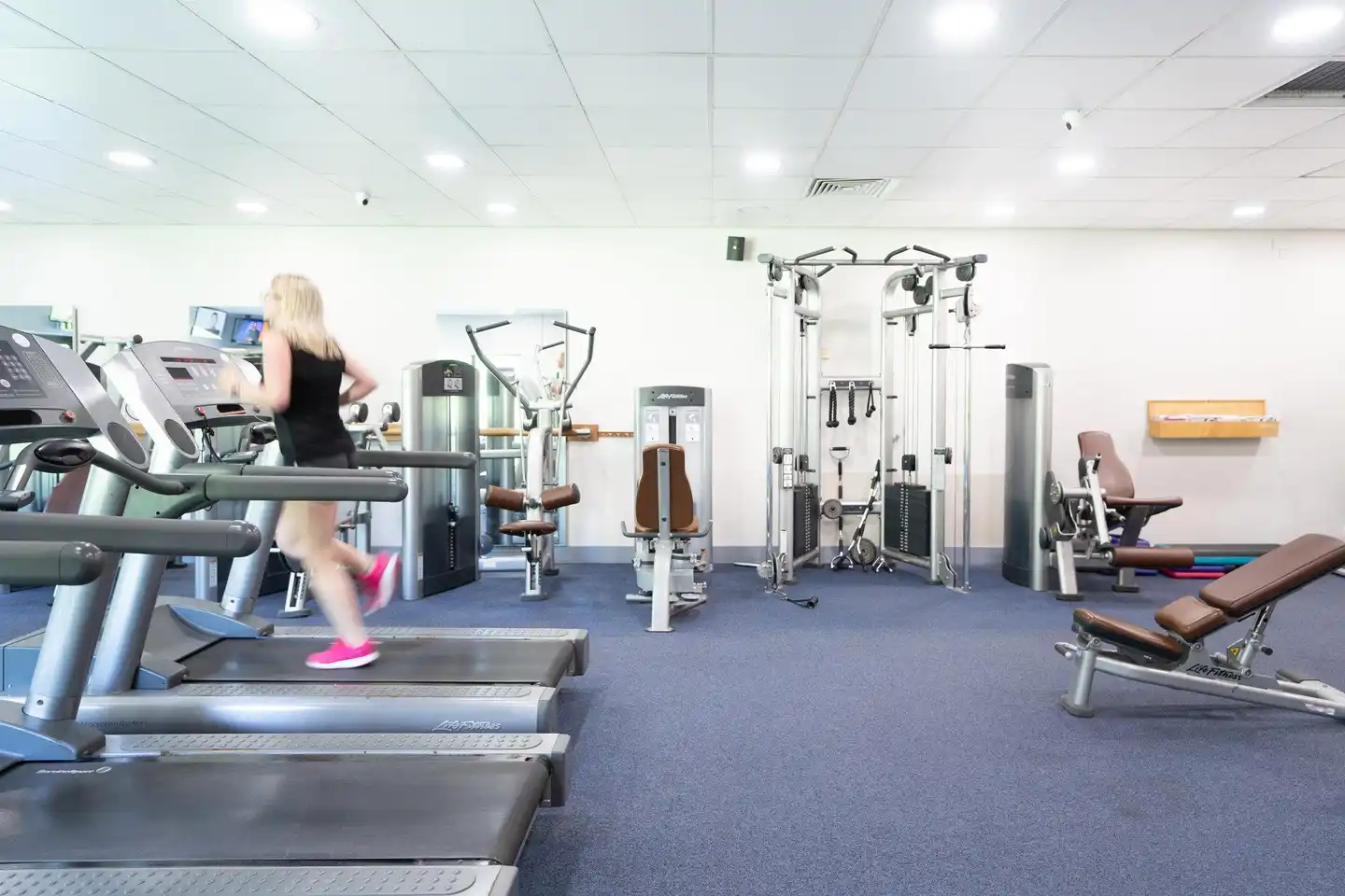 Holiday Inn Gloucester - Cheltenham Sport und Entertainment