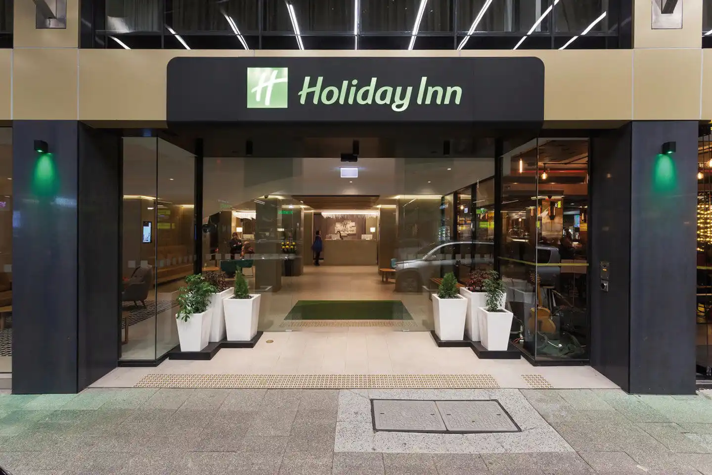 Holiday Inn Perth City Centre Lobby