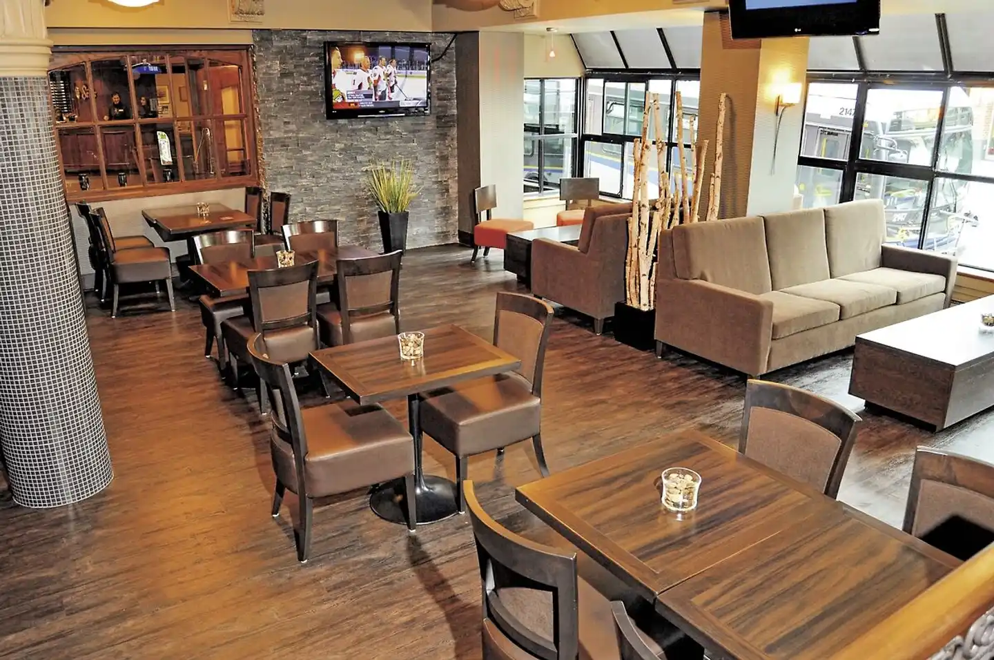Best Western Plus Sands Hotel Lobby