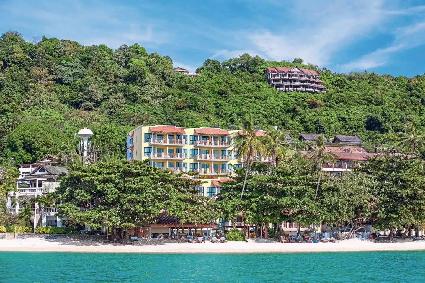 By The Sea Phuket Aussenansicht