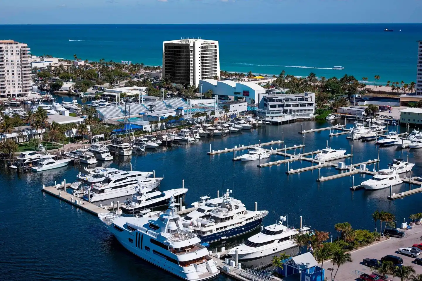 Courtyard by Marriott Oceanside Fort Lauderdale Beach Pool