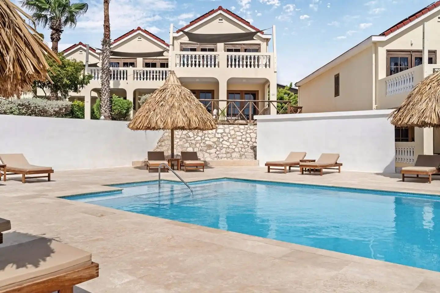 Livingstone Jan Thiel Beach Resort Pool
