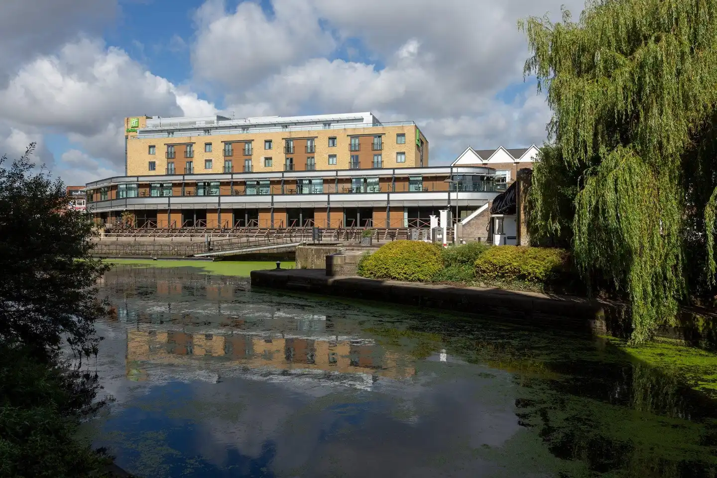 Holiday Inn London Brentford Lock Aussenansicht