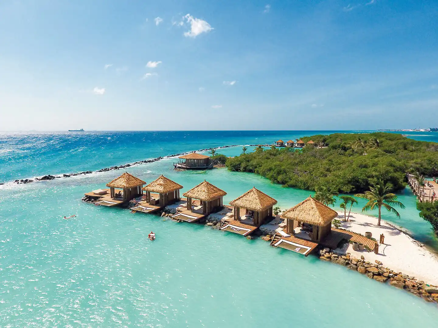 Renaissance Wind Creek Aruba Resort Pool