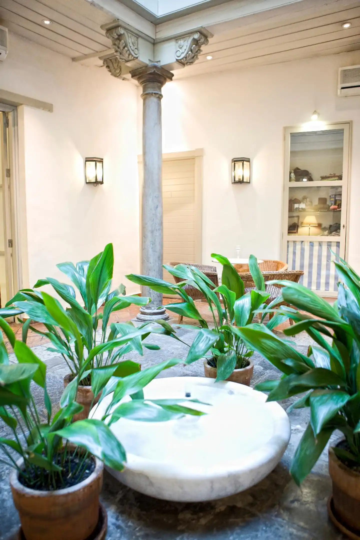 Palacio De Los Navas Lobby