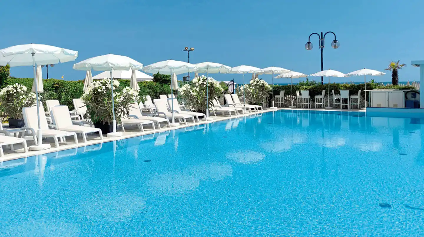 Oxford Pool