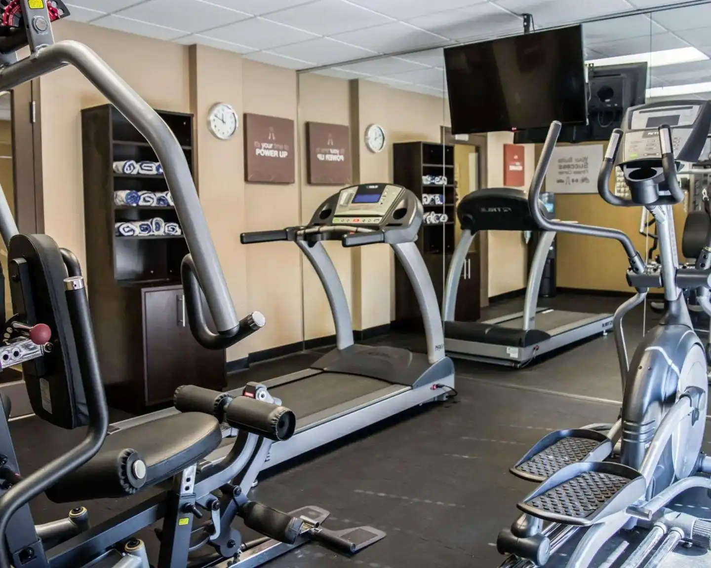 Comfort Suites Clearwater - Dunedin Sport und Entertainment
