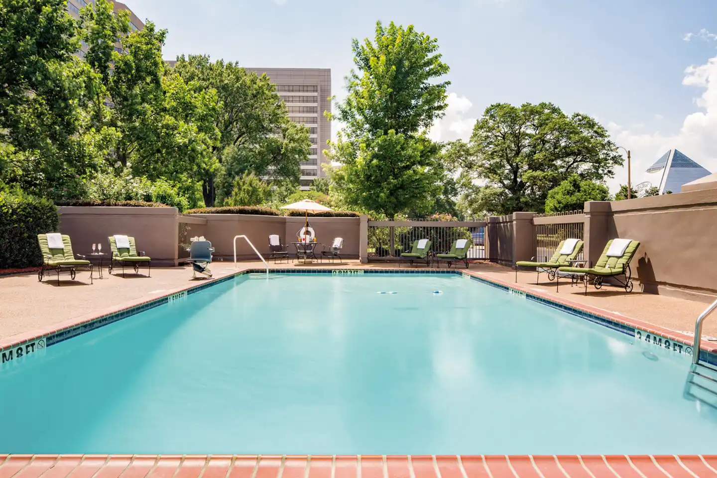 Crowne Plaza Memphis Pool