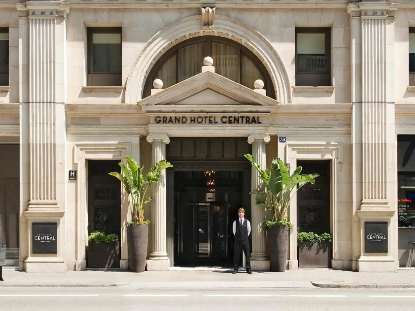 Grand Hotel Central Aussenansicht
