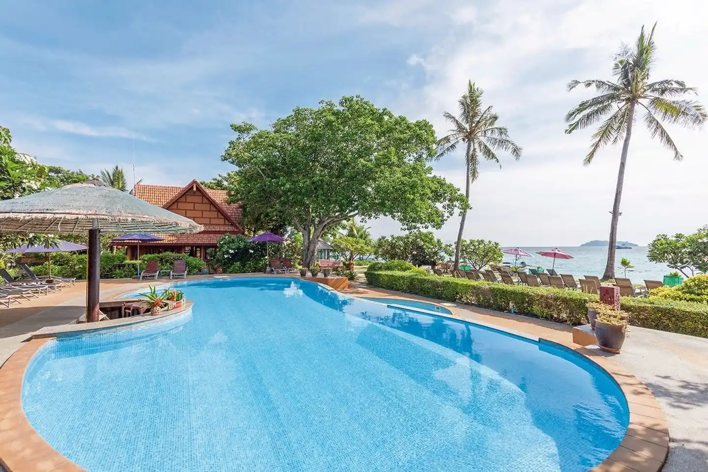 P.P. Erawan Palms Resort Pool
