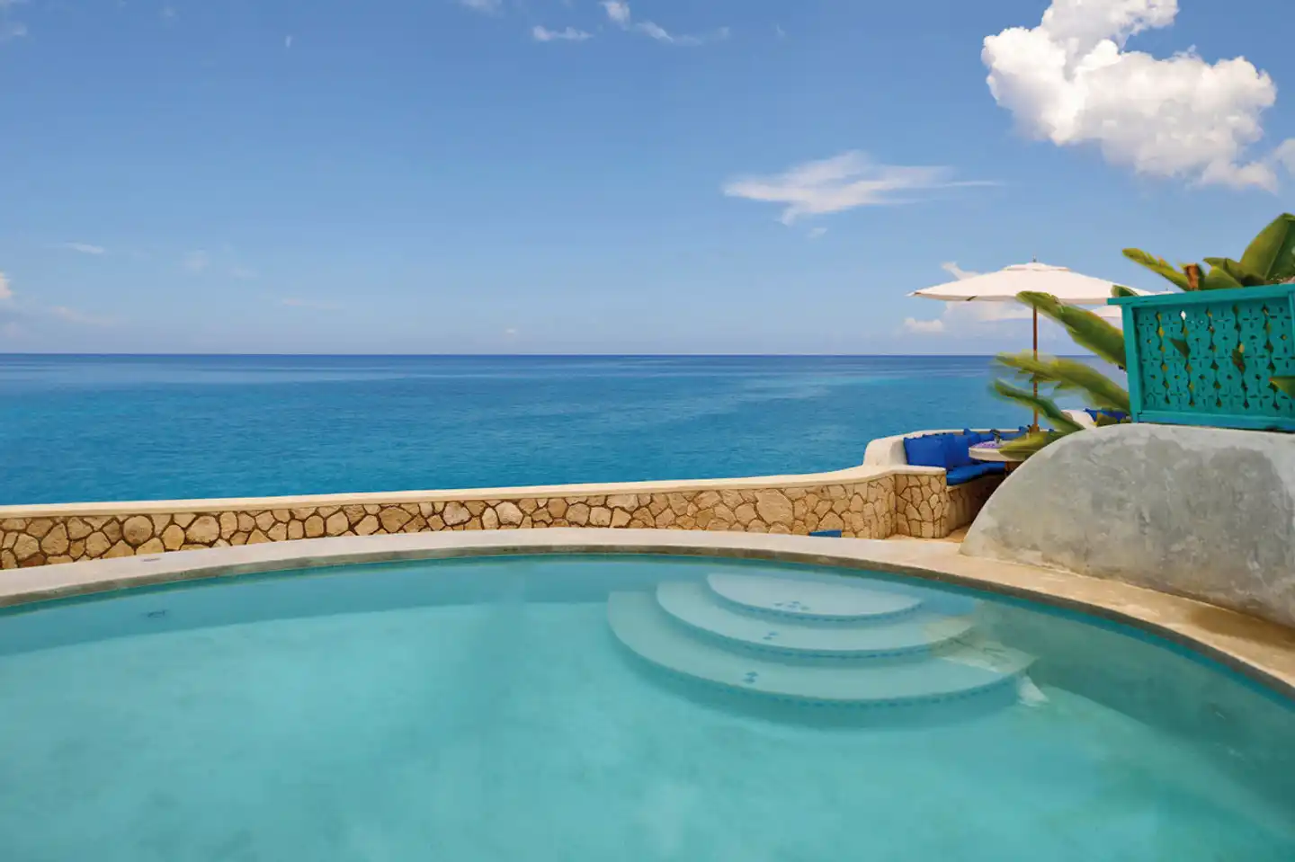 The Caves Pool