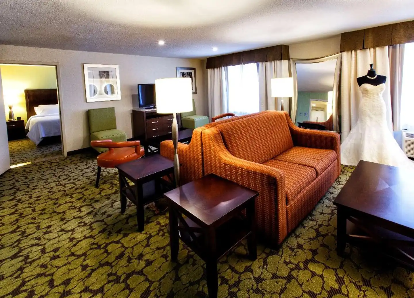 Hilton Garden Inn New York/Staten Island Lobby