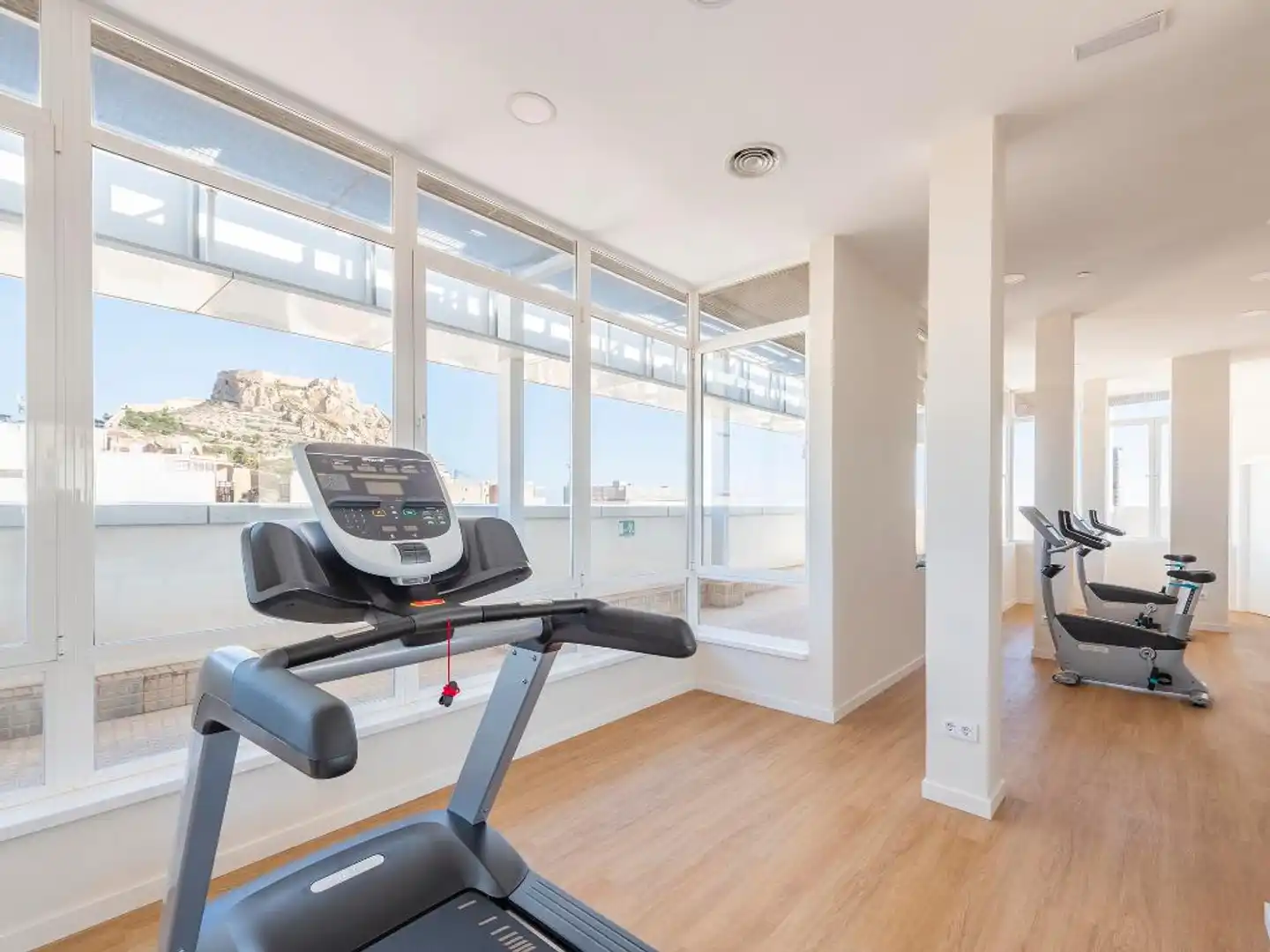 Eurostars Lucentum Sport und Entertainment
