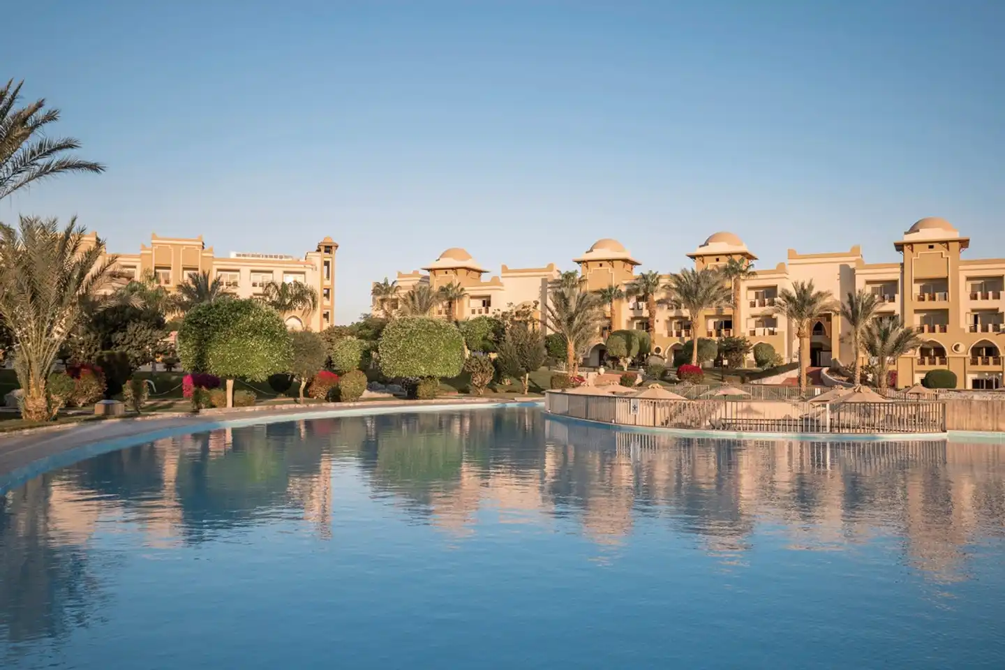 Serenity Alpha Beach Pool
