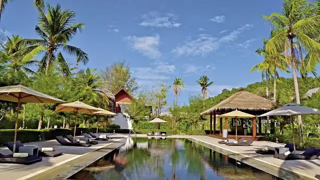 Twin Lotus Resort & Spa Pool