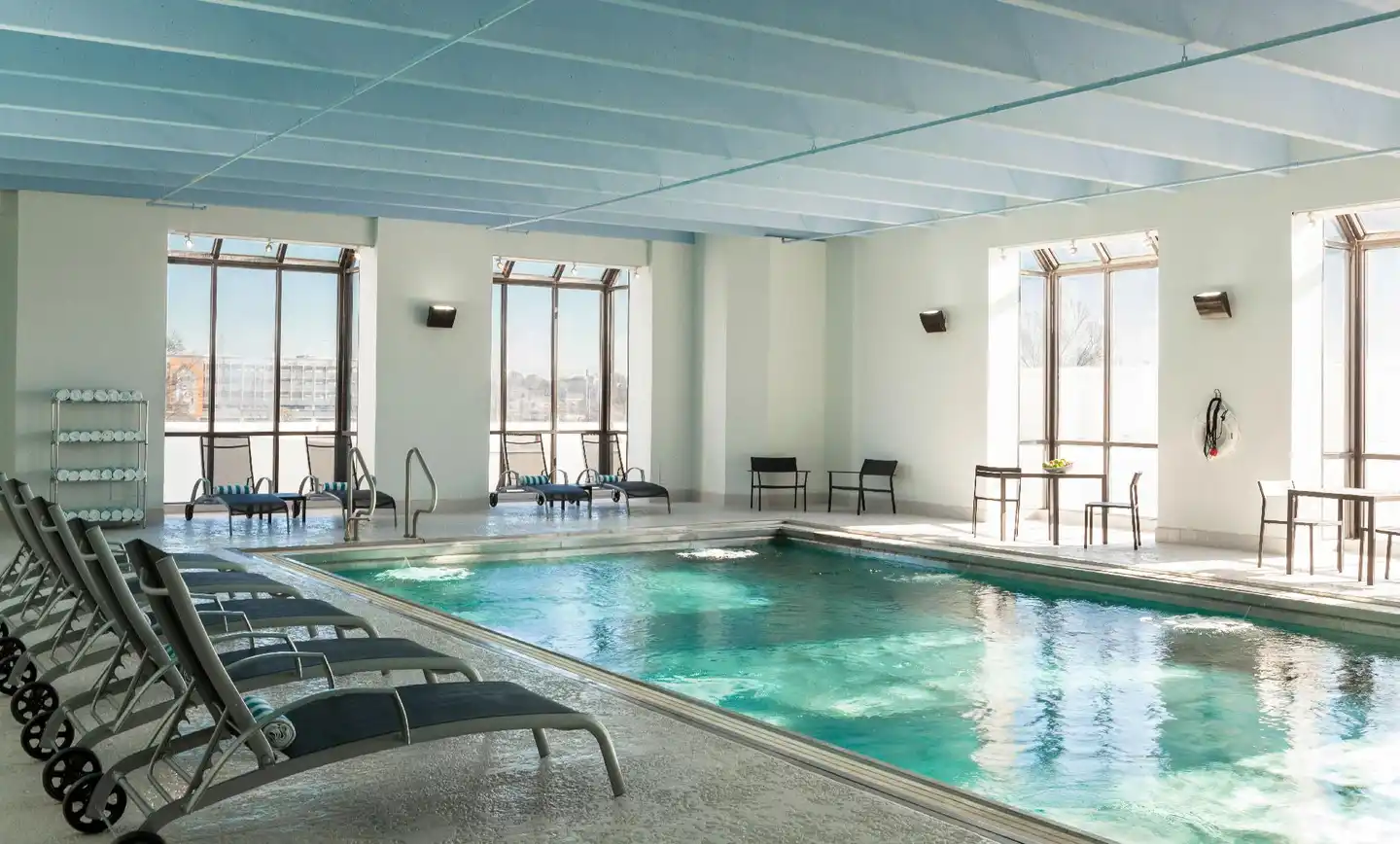 Sheraton Charlotte Hotel Hallenbad
