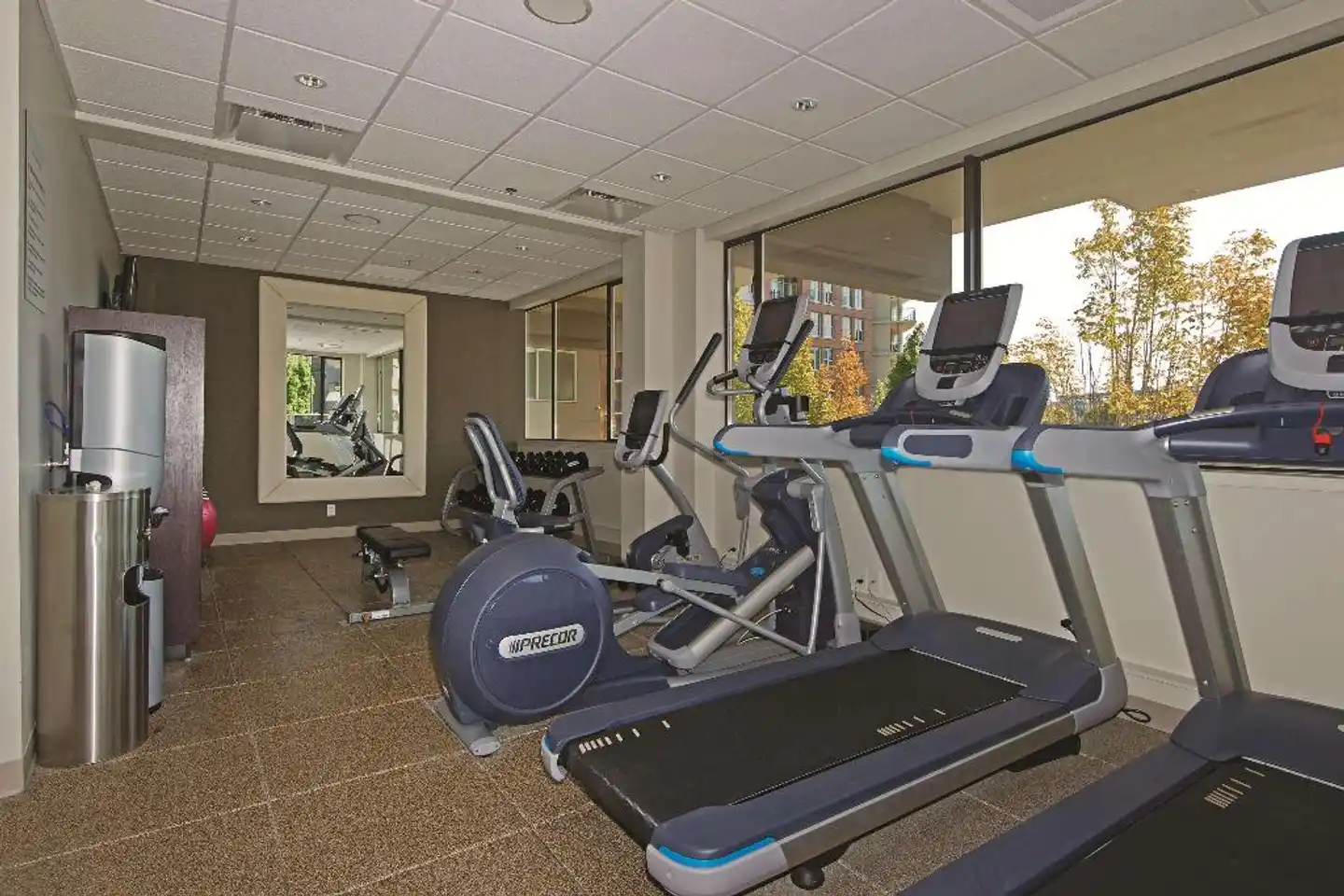 DoubleTree by Hilton Hotel & Suites Victoria Sport und Entertainment