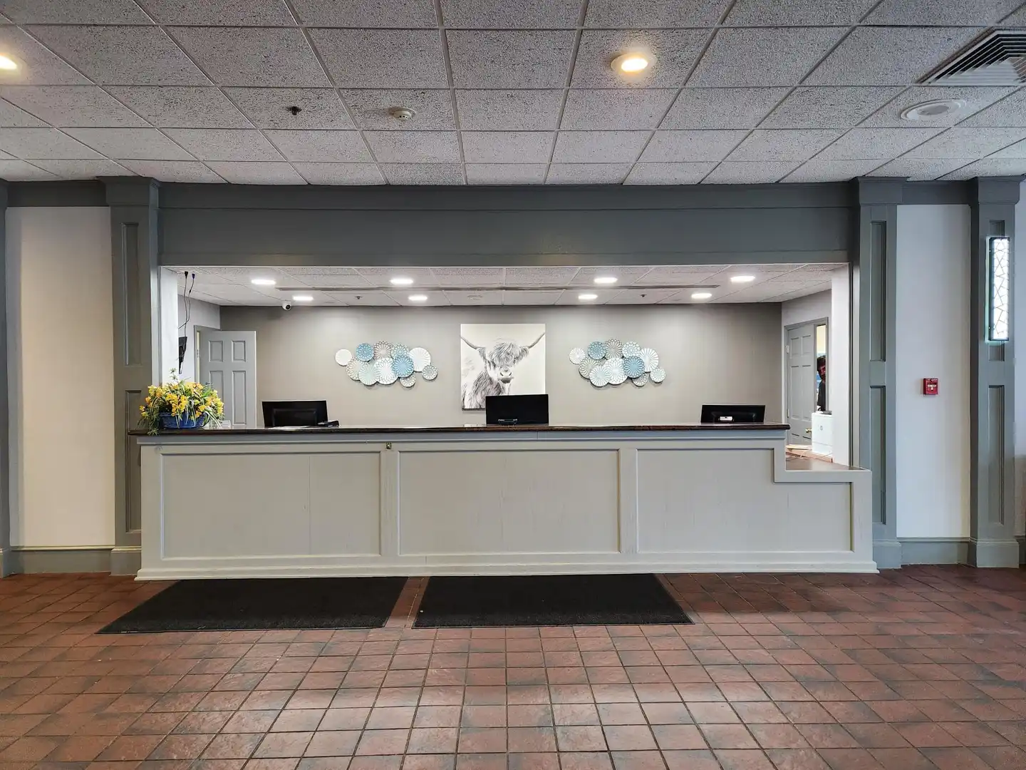 M Hotel Buffalo Lobby