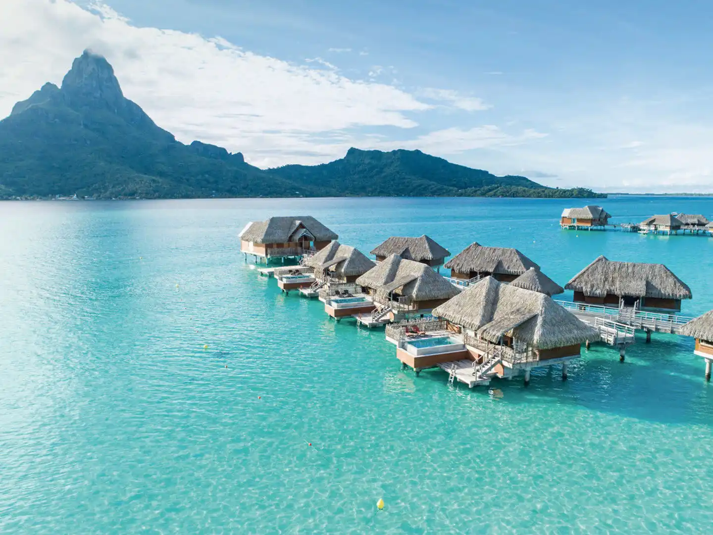 InterContinental Bora Bora Resort and Thalasso Spa Strand