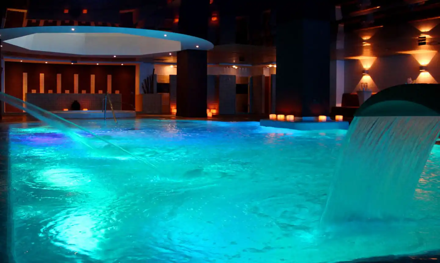 AR Diamante Beach Spa Hallenbad
