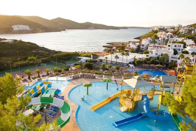 FERGUS Club Carema Splash Pool