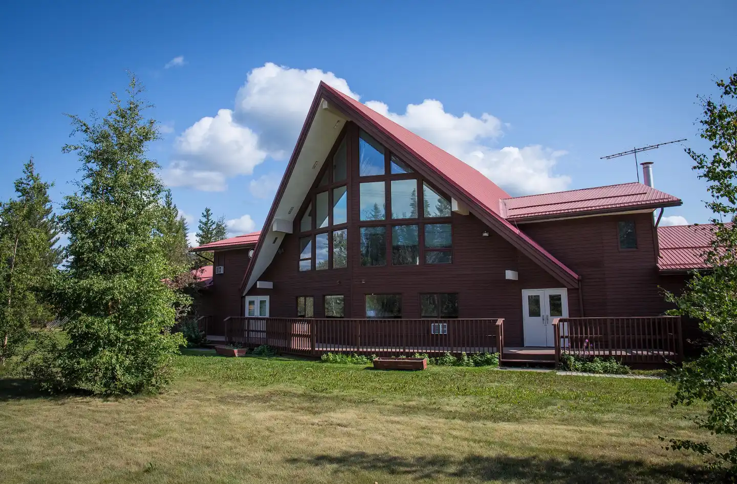 Bedrock Motel Aussenansicht