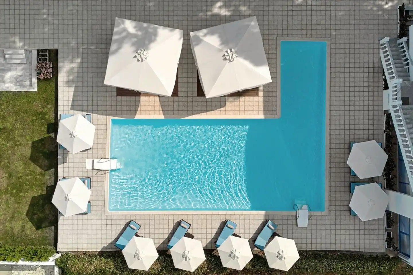Kazaviti Hotel Pool