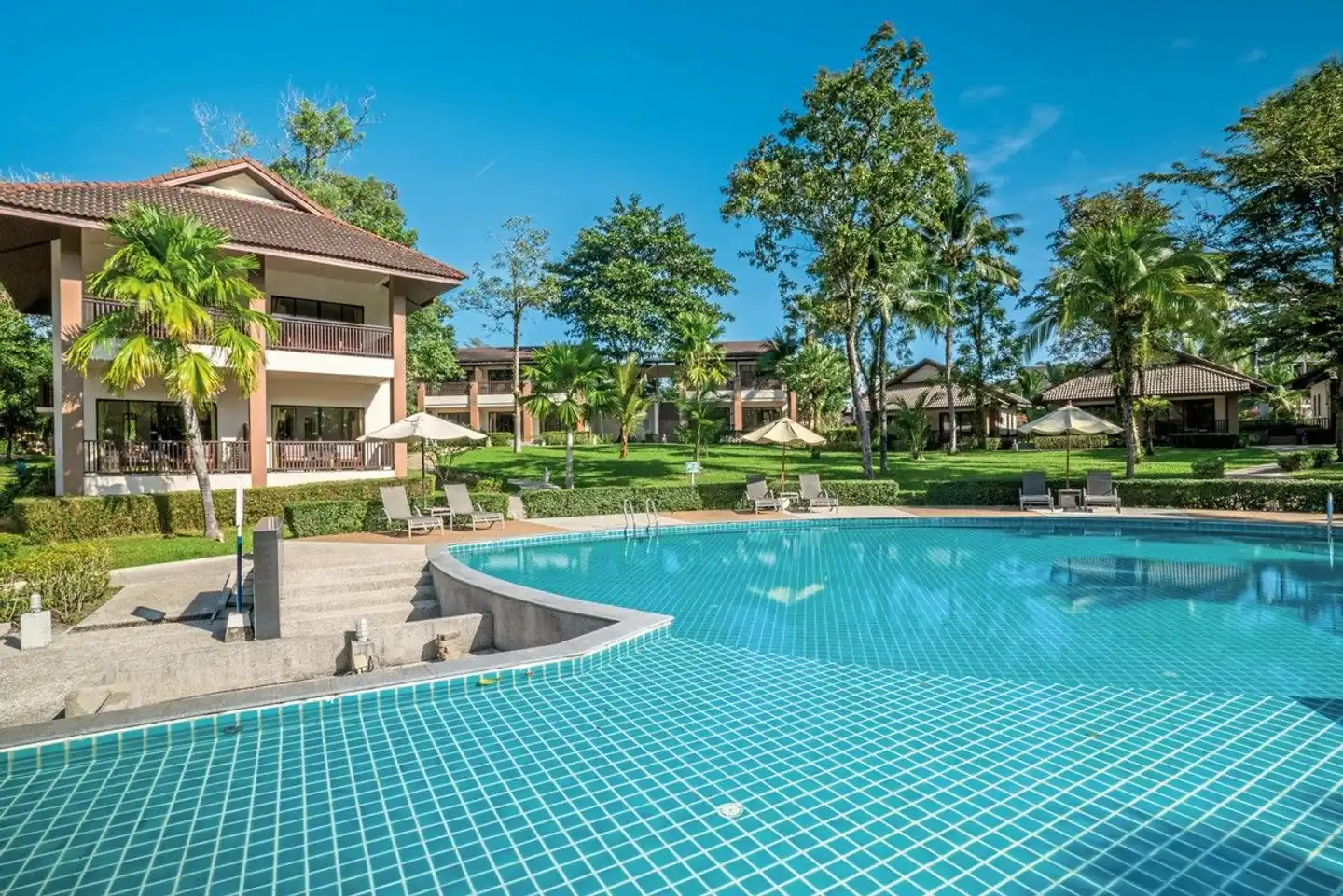 The Leaf Oceanside by Katathani Resort Pool