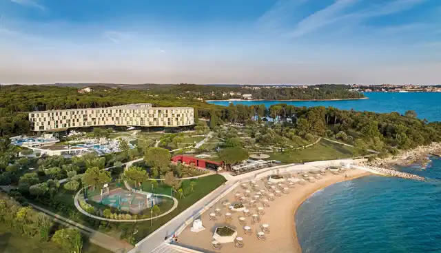 Family Hotel Amarin Aussenansicht