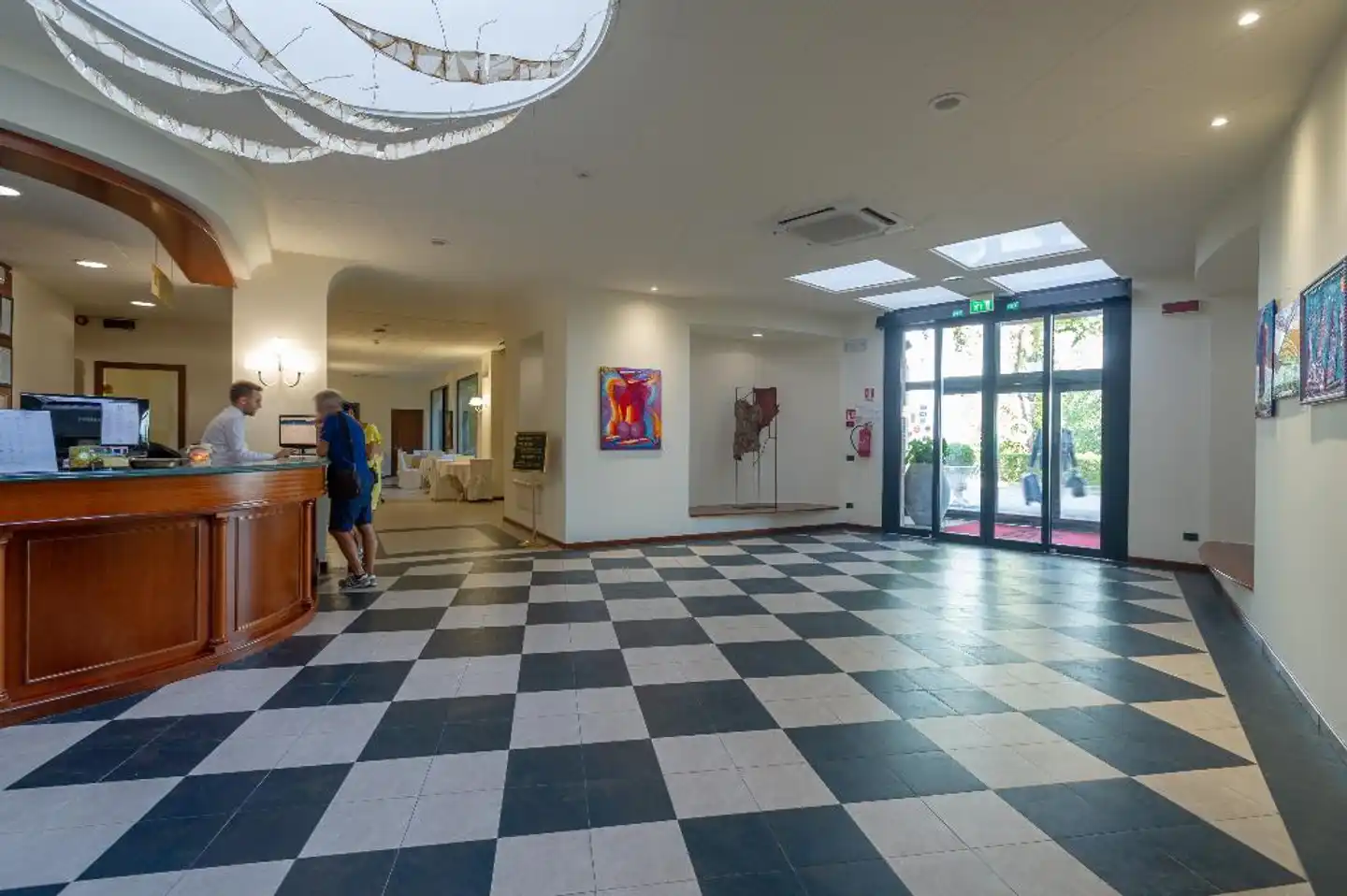 Mamiani Lobby