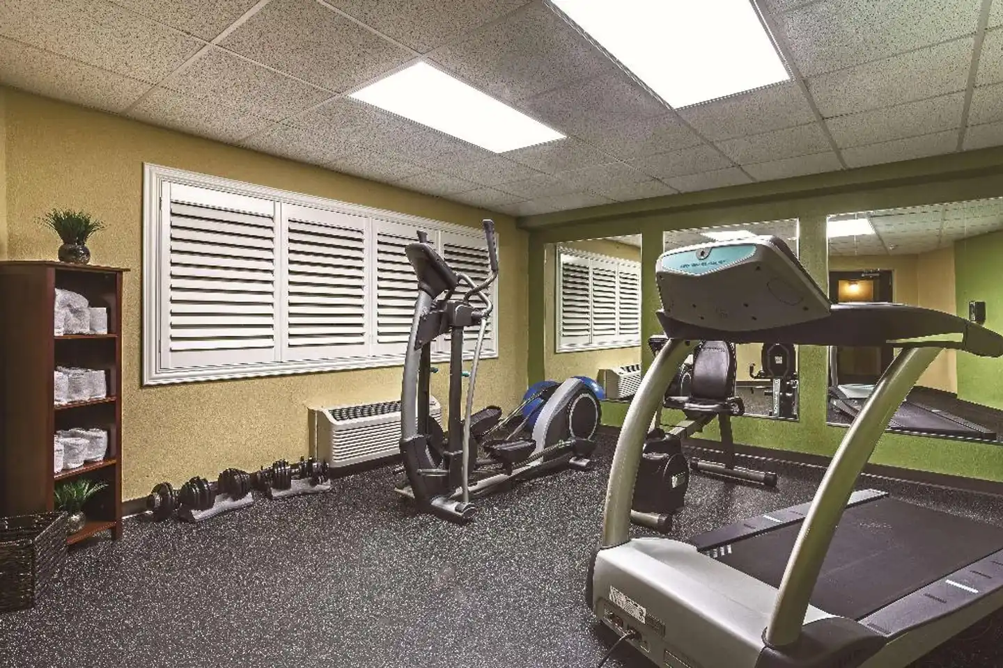 La Quinta Inn & Suites Cocoa Beach Oceanfront Sport und Entertainment