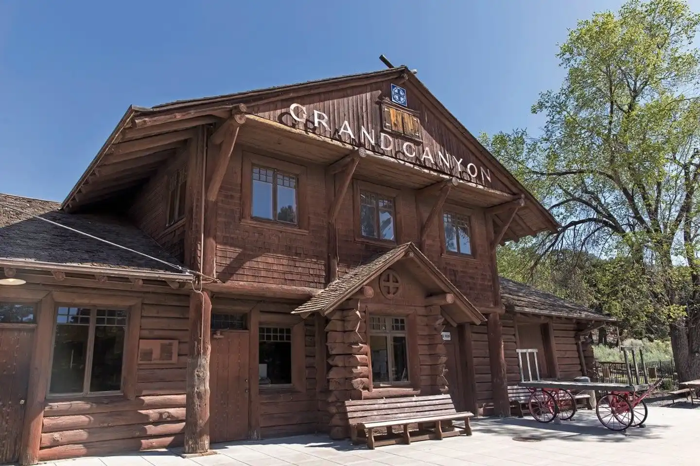 Grand Canyon Railway Hotel Aussenansicht