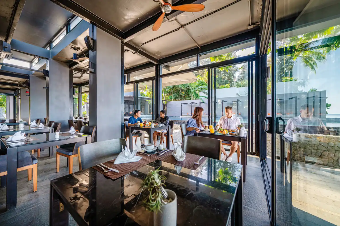 Aleenta Phuket Restaurant