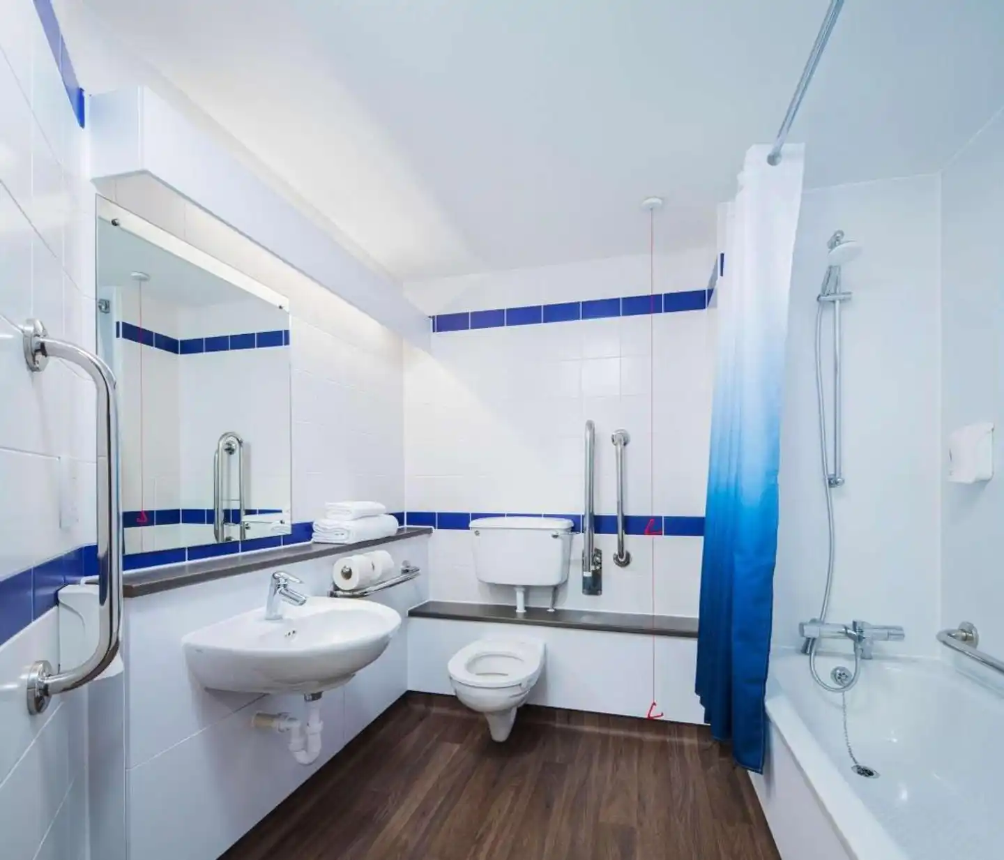 Travelodge London Central City Road Hotel Badezimmer