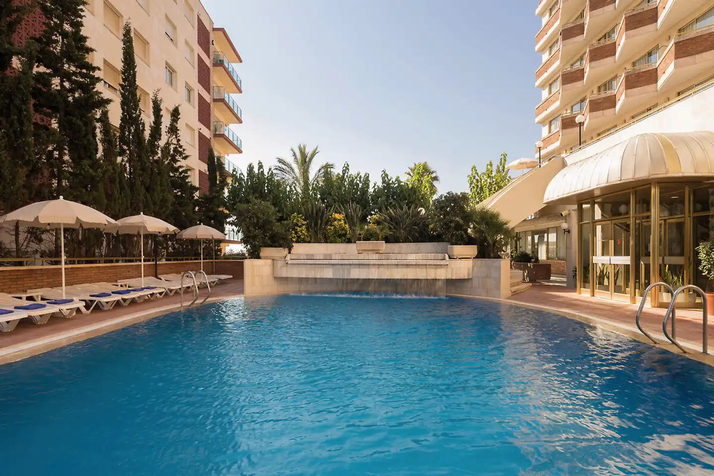 htop Royal Sun Pool
