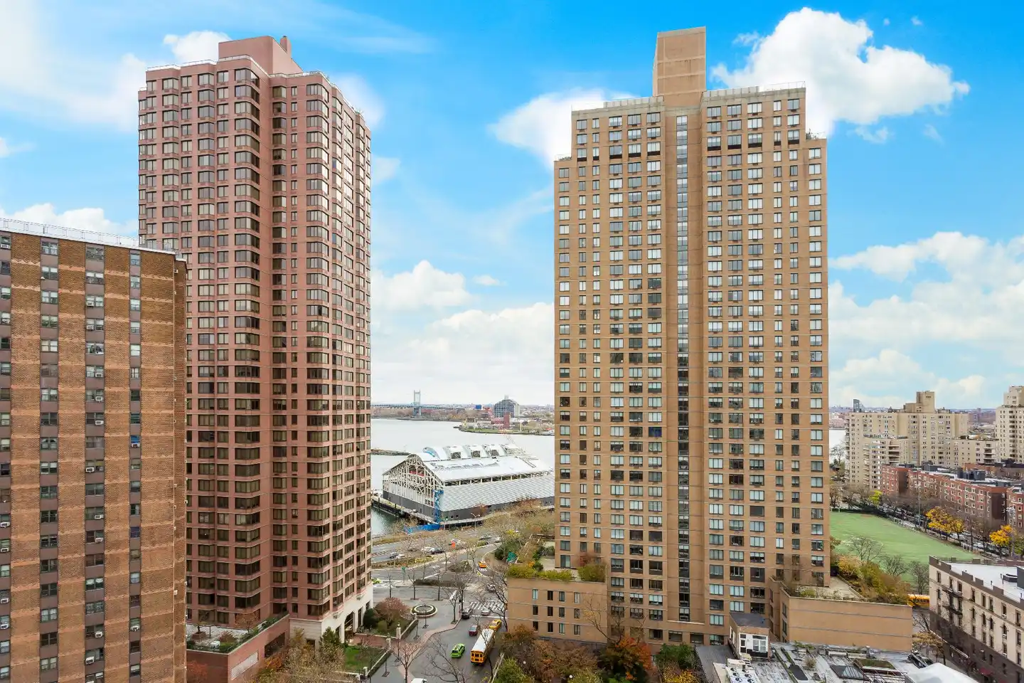 Courtyard by Marriott New York Manhattan/Upper East Side Aussenansicht